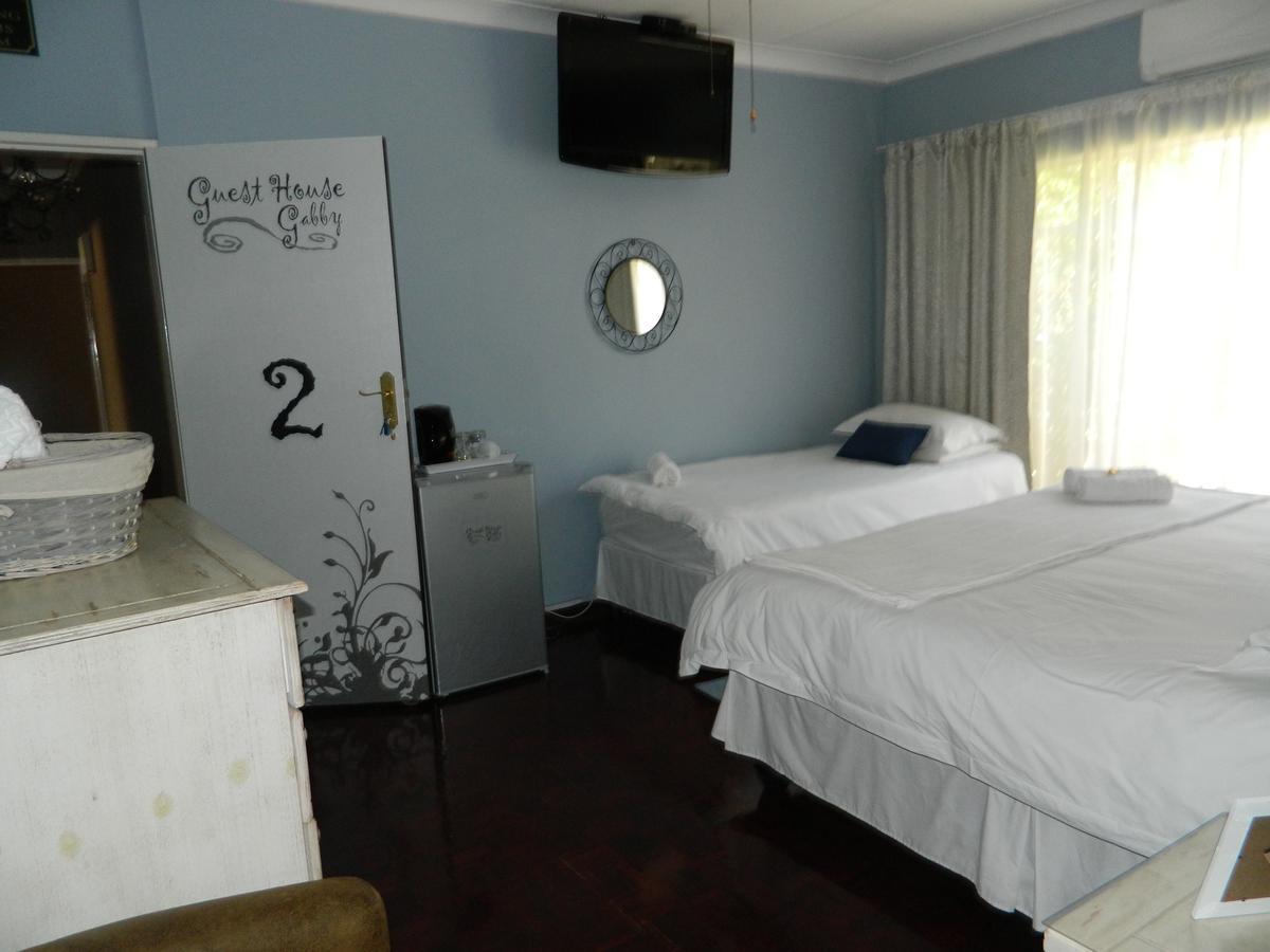 Guest House Gabby Klerksdorp Exterior foto
